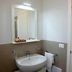 Erilla Oda ve Kahvaltı Centenaro